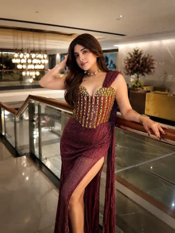 Kavya - Jaipur companion